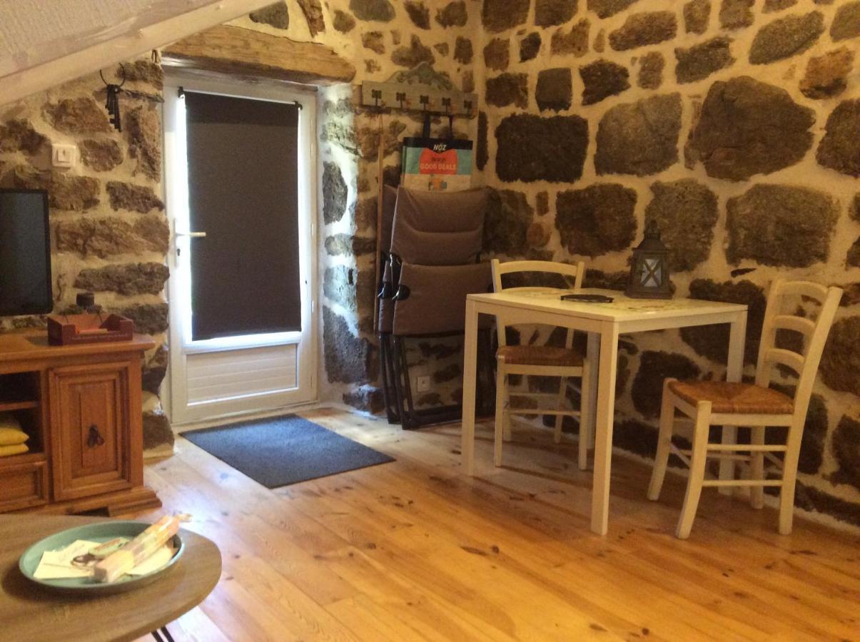 Le Carre Gourmand Villa Le Chambon-sur-Lignon Buitenkant foto